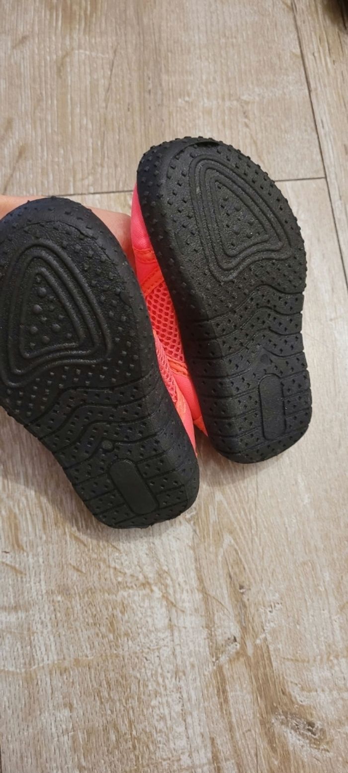 Chaussons taille 20/21 - photo numéro 2