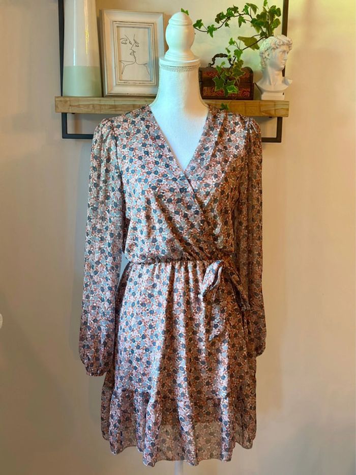 Robe fluide en toile de viscoce fleurie Wiya taille 36 - photo numéro 2