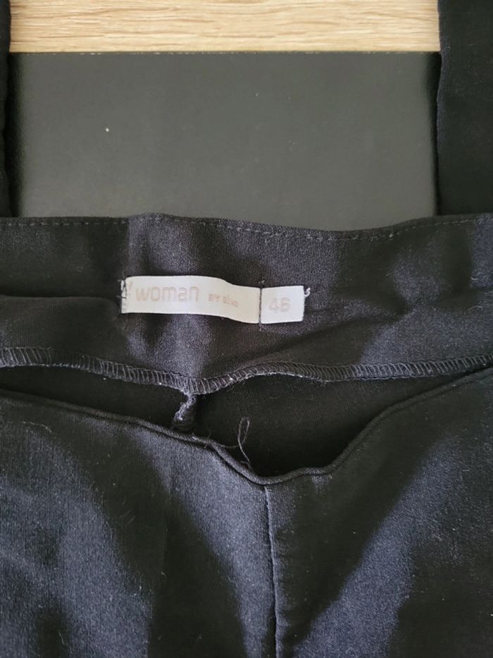 Pantalon noir - photo numéro 3