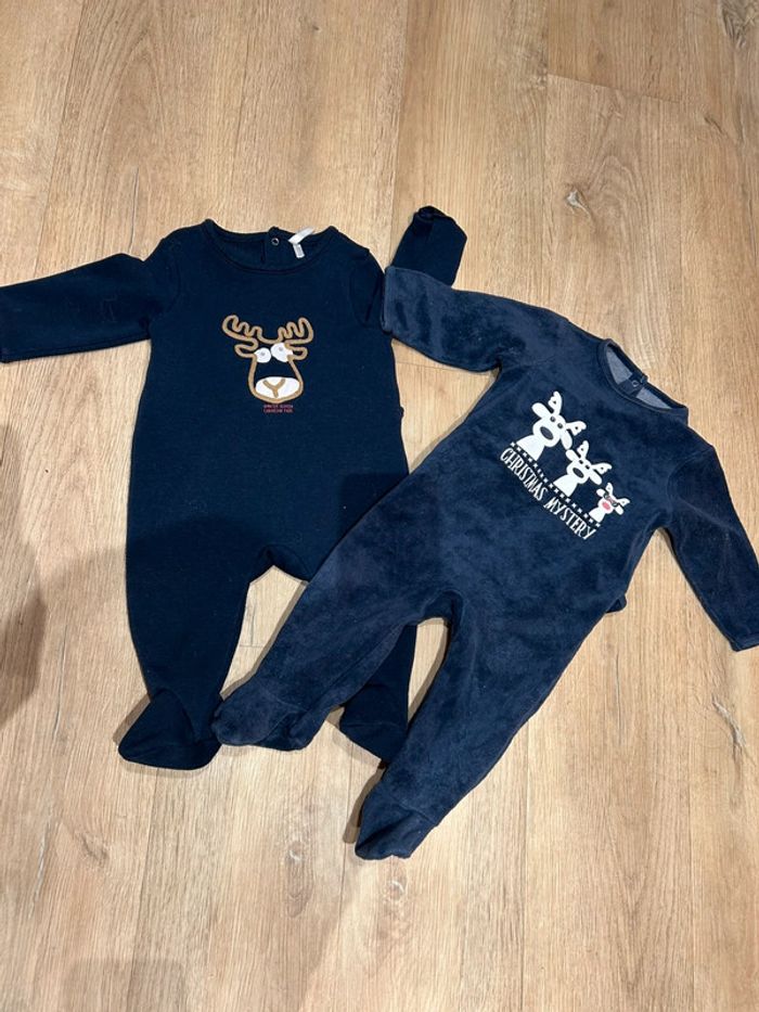Lot 2 pyjamas  bébé Noël 9 mois