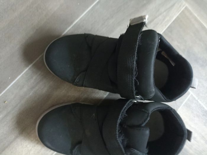 basket noires taille 30 - photo numéro 2