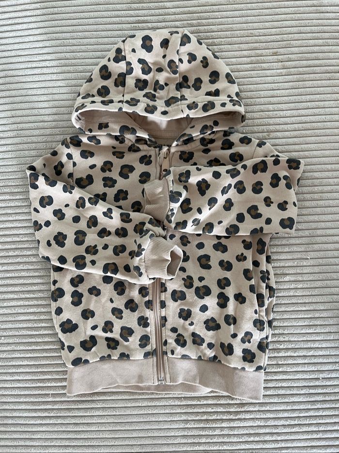 Gilet à capuche
