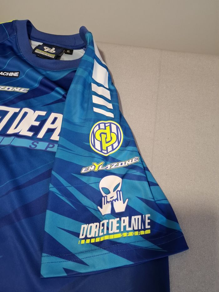 Superbe et rare tee-shirt homme D'Or et de Platine Jul XL bleu excellent état - photo numéro 6