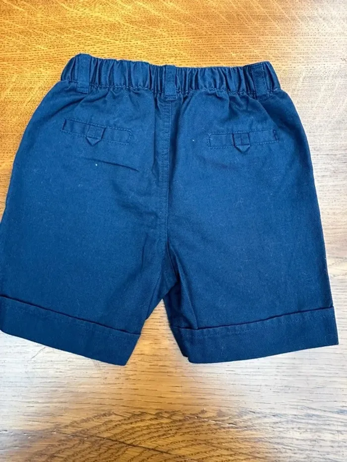 Short grain de blé bleu marine 6 mois - photo numéro 4