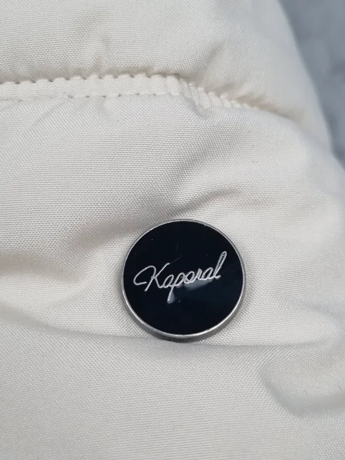 Doudoune Kaporal Crème – Taille S Femme (mesures en photos) - photo numéro 5