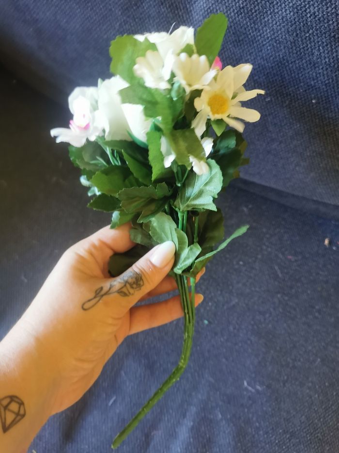 Bouquet de fausses fleurs blanches - photo numéro 2