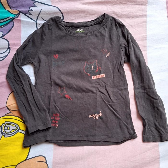 Lot t-shirts fille 4 ans - photo numéro 7