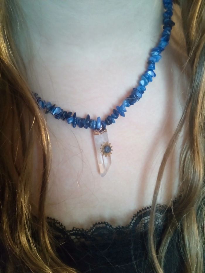 Collier pierres de lapis lazuli et point de cristal de quartz - photo numéro 3