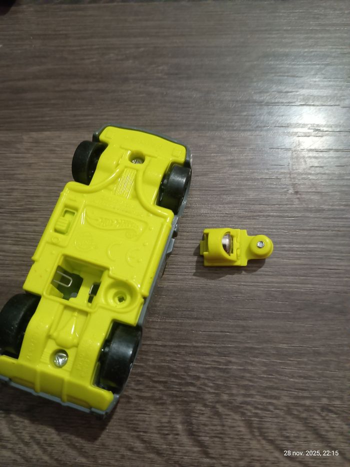 Petite voiture Hot Wheels - photo numéro 5