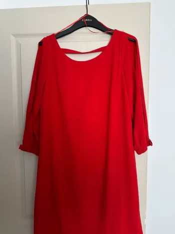 Robe rouge Nafnaf