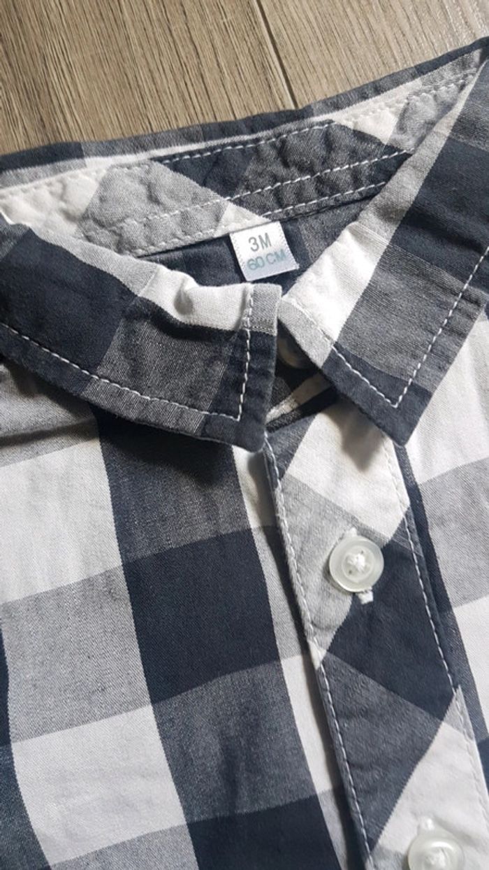 Chemisette chemise manches courtes carreaux bleu marine blanc kitchoun 3 mois - photo numéro 2