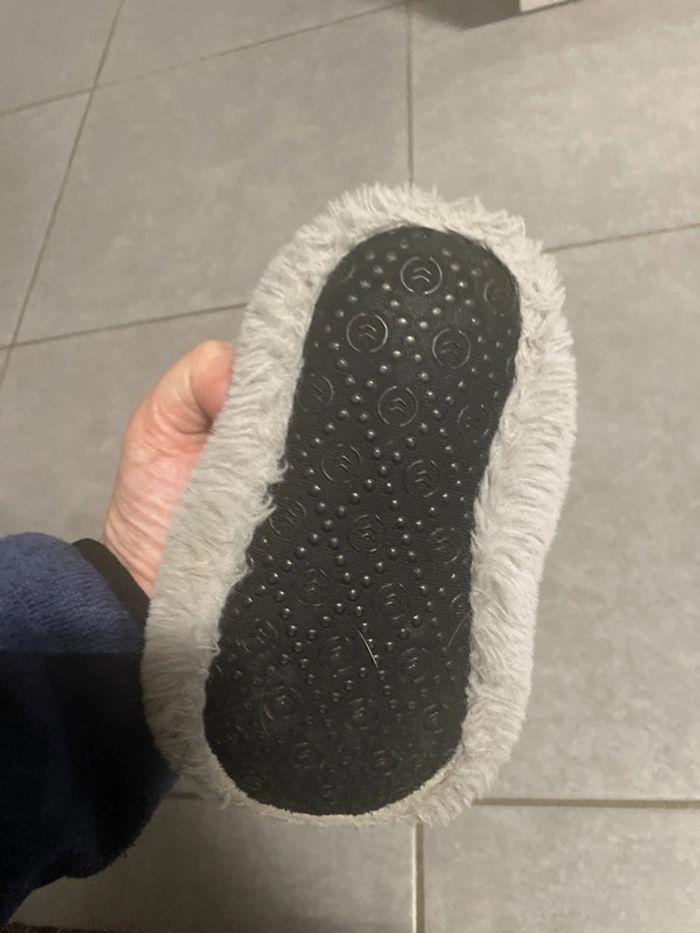 Chaussons taille 27-28 isotoner - photo numéro 3