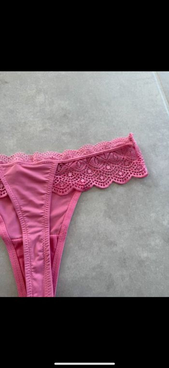 String Taille 36 - photo numéro 10