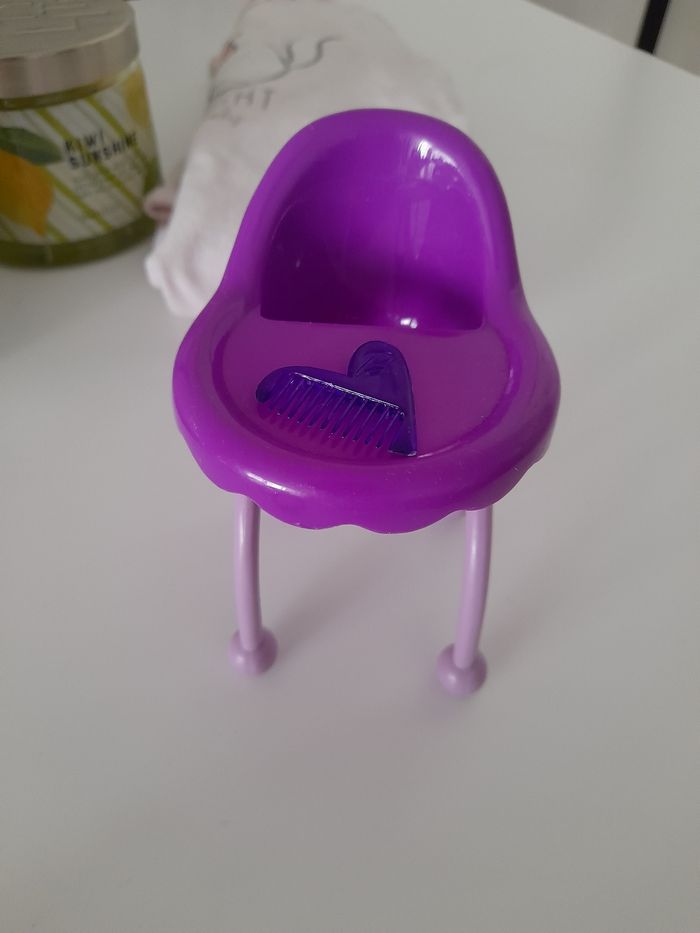 Maison barbie et chaise haute barbie - photo numéro 4