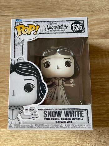 Pop Blanche neige 1526 noire blanche neuve 