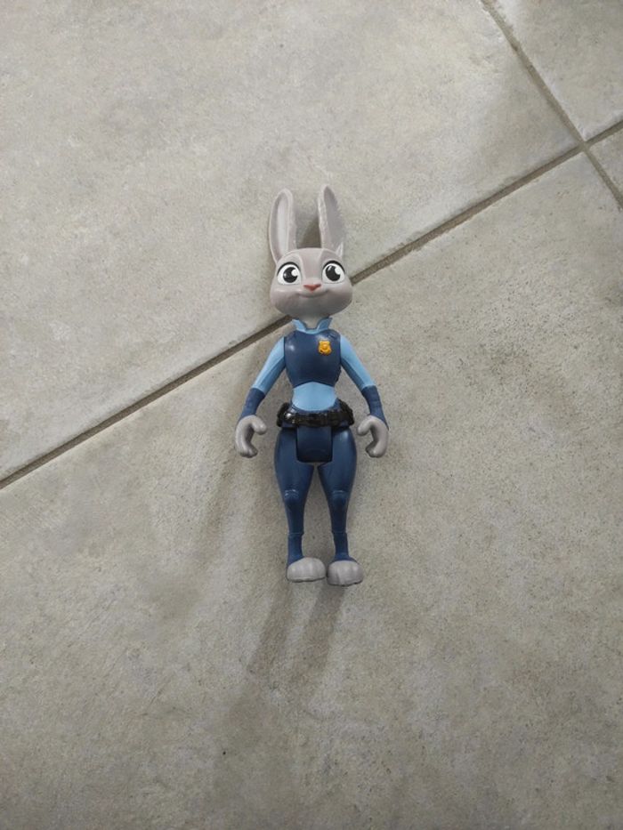 Figurine articulée zootopie Judy 24cm