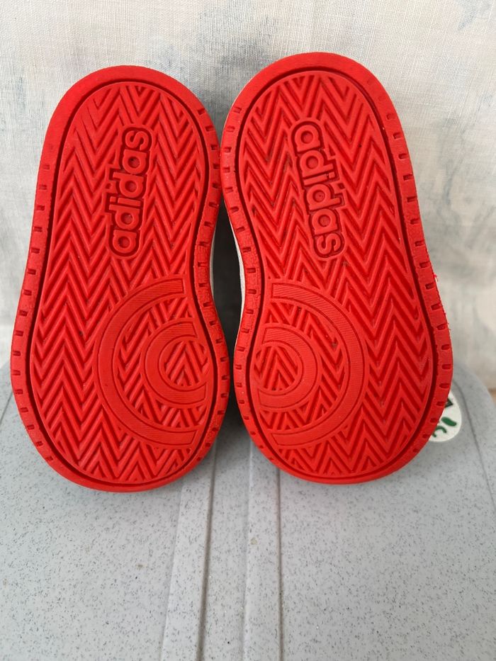 Paire de basket taille 20 adidas - photo numéro 5