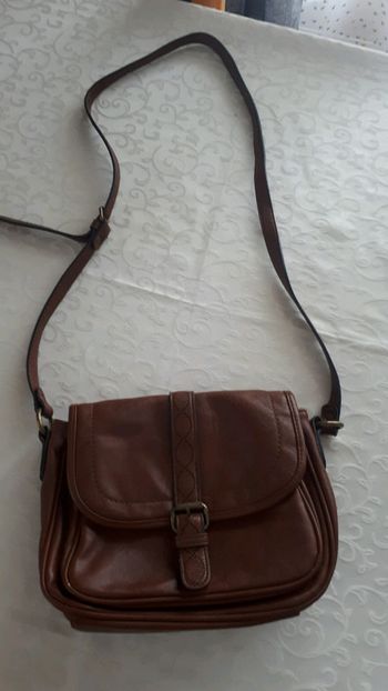 Sac marron à bandoulière