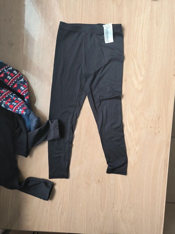 Lot vêtements thermiques Uniqlo - photo numéro 5