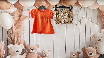 Ensemble 2 pièces 3 mois haut + bloomer fleurs
Fille