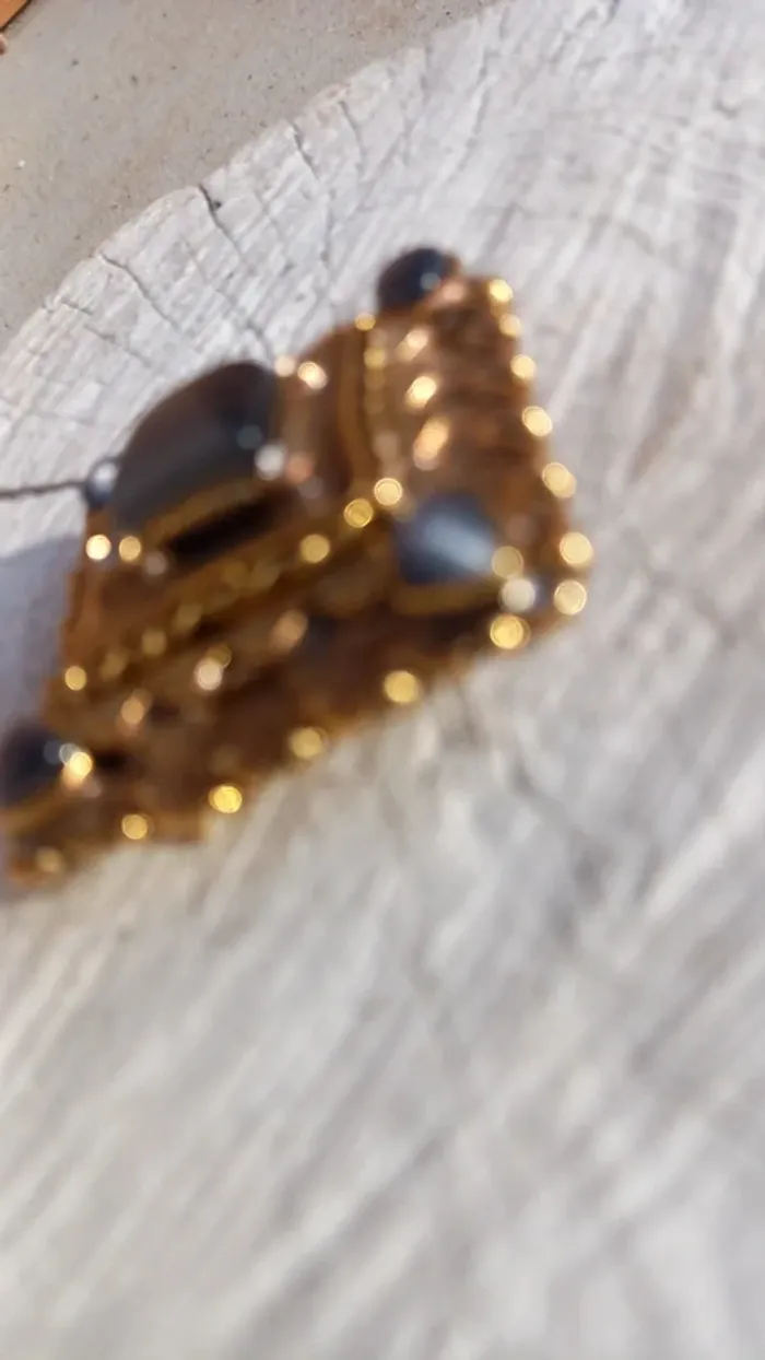 Broche vintage dorée et violine - photo numéro 3