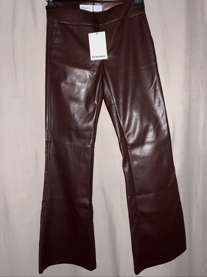 Pantalon marron similicuir Bershka S