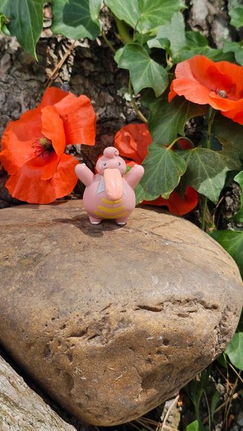 Super figurine Pokemon Nintendo coudlangue