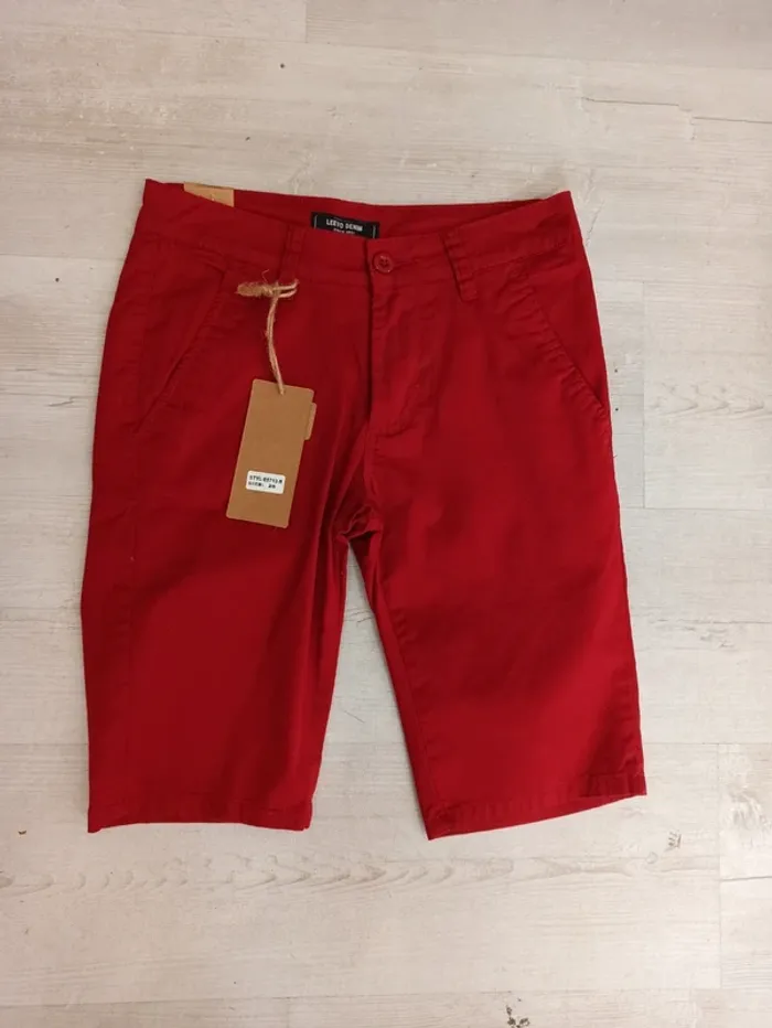 Short chino rouge uni homme 28US