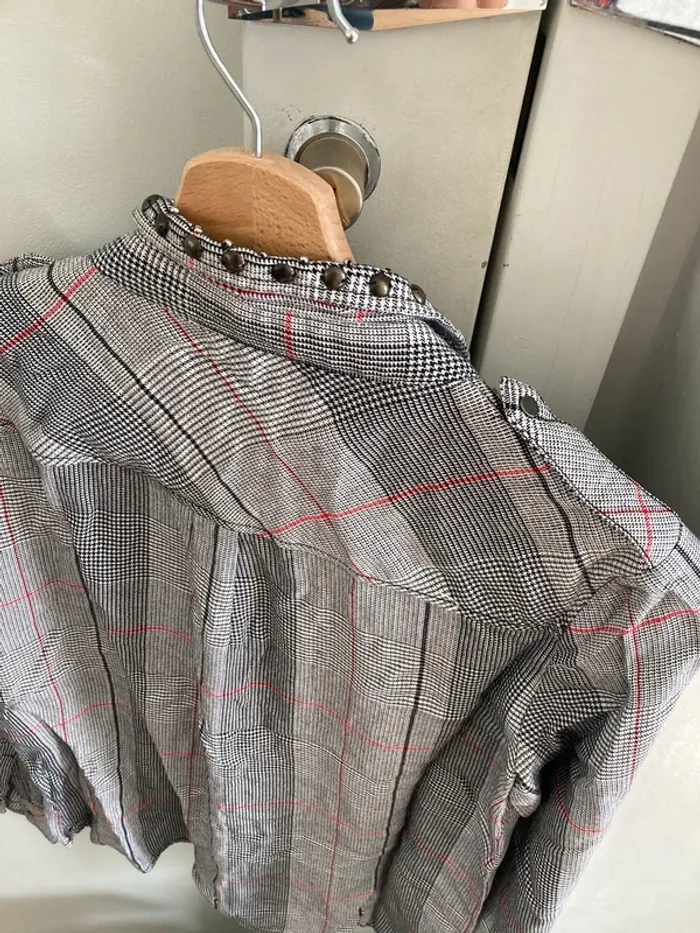 Chemise Stradivarius neuve - photo numéro 7