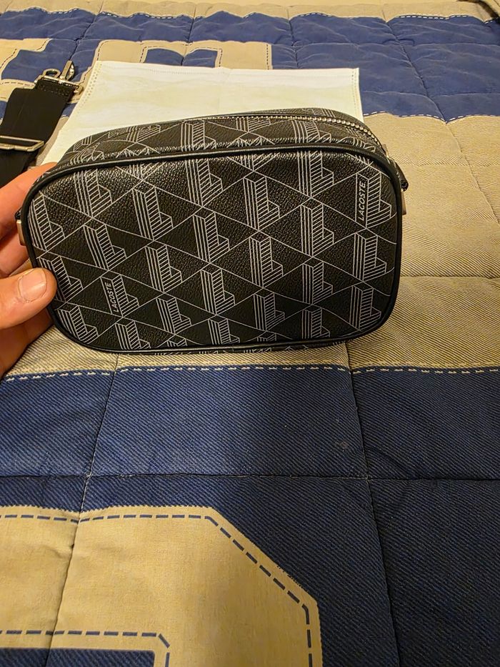 Sac à bandoulière Lacoste - photo numéro 4