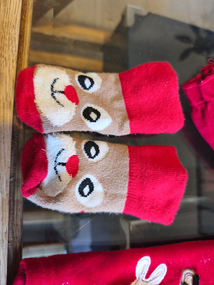Lot vêtements de Noël 18/24 mois - photo numéro 4