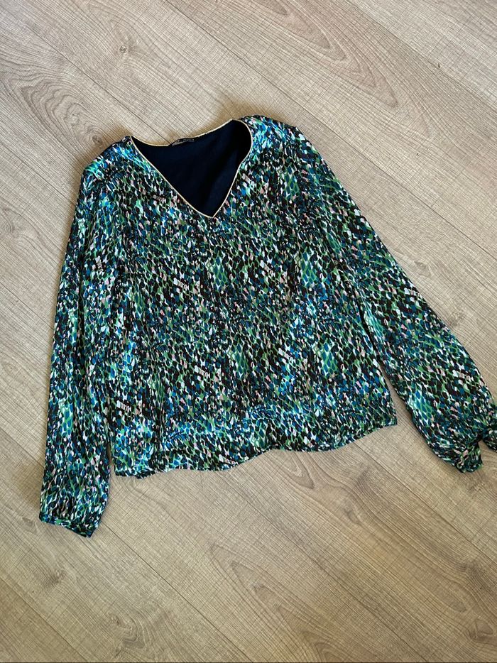 Blouse imprimée satinée à manches longues Only taille S jamais portée - photo numéro 7