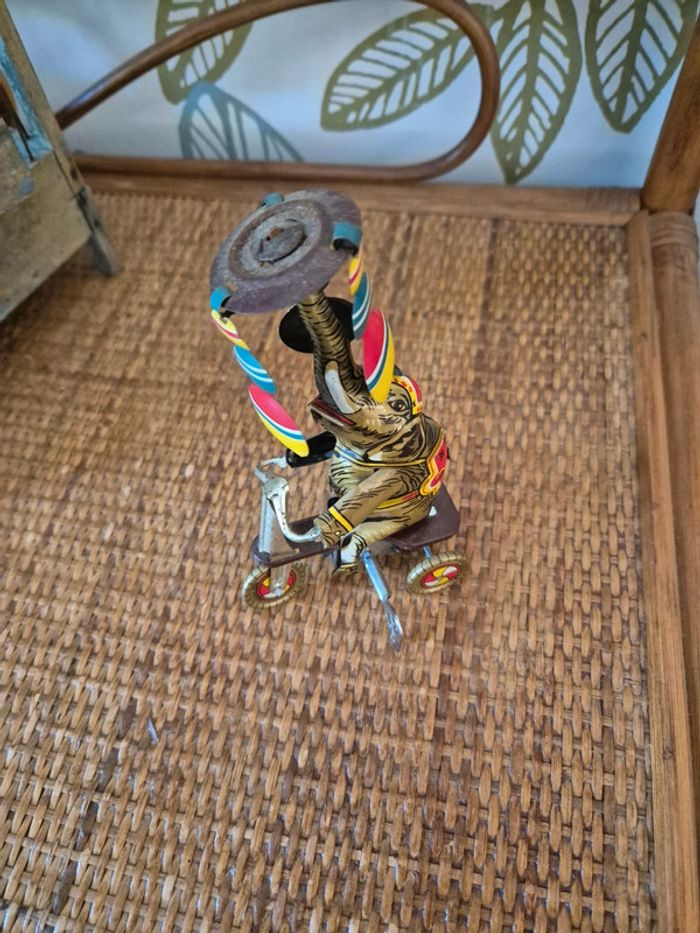 Ancien jouet en tôle mécanique - photo numéro 2
