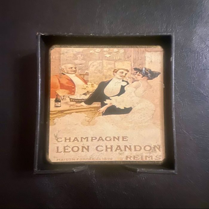 Set de 6 sous-verres »Léon Chandon »en bois - photo numéro 2