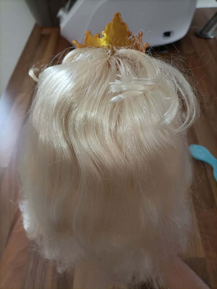 Poupée Reine des Neiges Elsa 33 cm fait de la musique - photo numéro 7