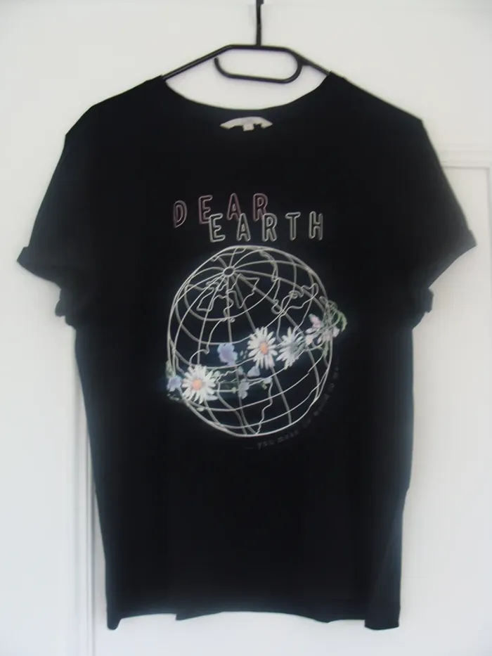 Tee shirt