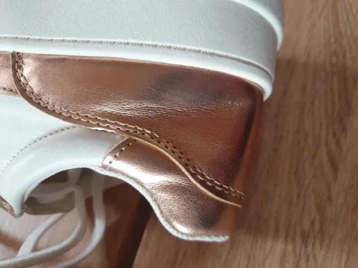 🌸 Baskets blanches avec détails rose gold 🌸 pointure 39 🌸 - photo numéro 7