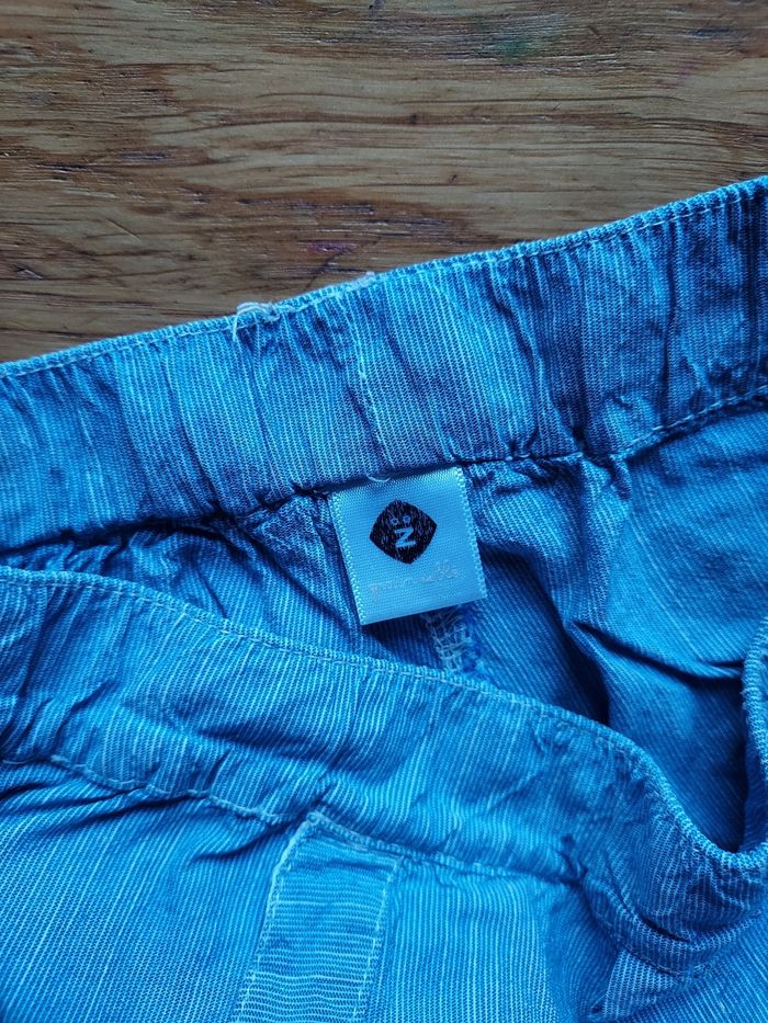 Très joli short en taille 3 ans