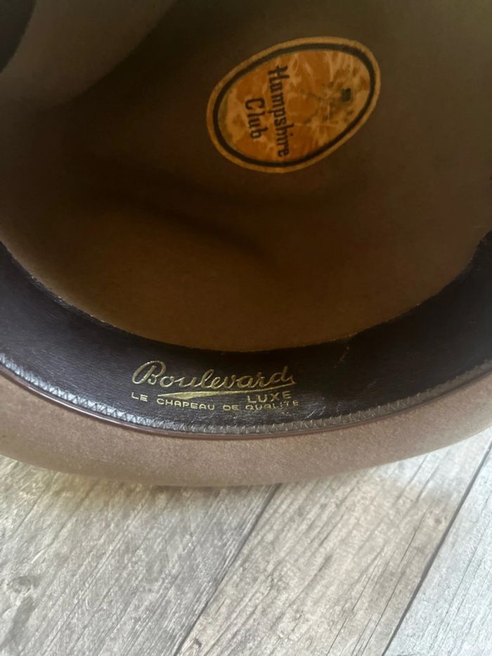 Chapeau vintage taille sur photo - photo numéro 8
