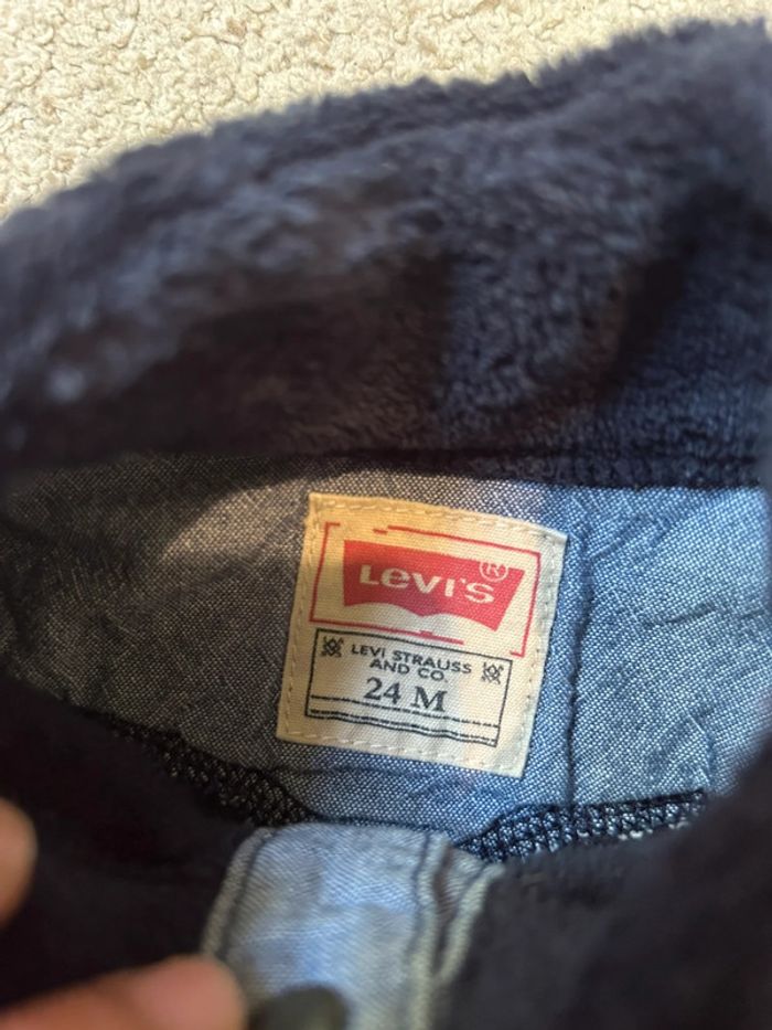 Pull levi’s taille 24m - photo numéro 3