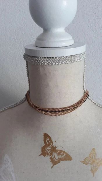 Collier ras de cou tout neuf Parfois