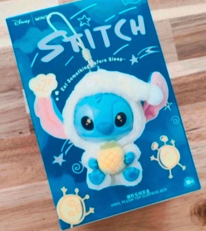 Labubu Stitch