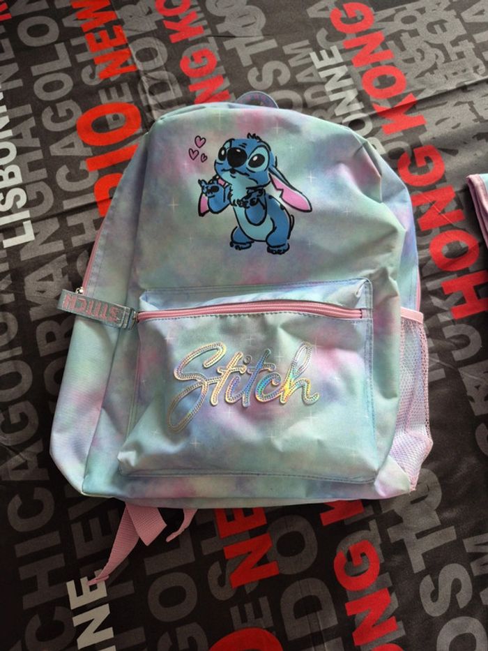 Sac a dos et ca pochette Stitch - photo numéro 6