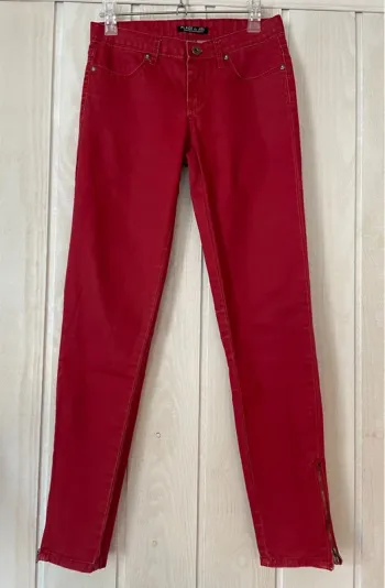 Pantalon rouge - Place du jour - 38