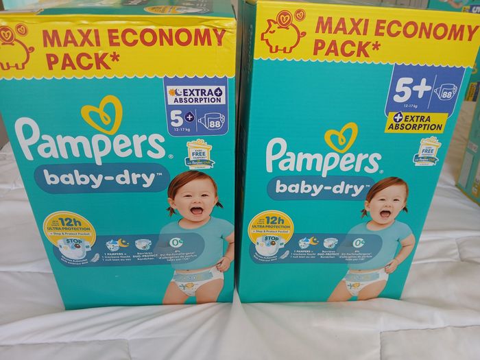 Lot 2 cartons maxi pack couches pampers T5 plus - photo numéro 2