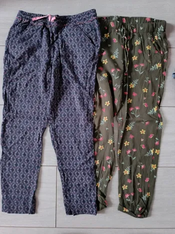 Lot 2 pantalons légers style chino