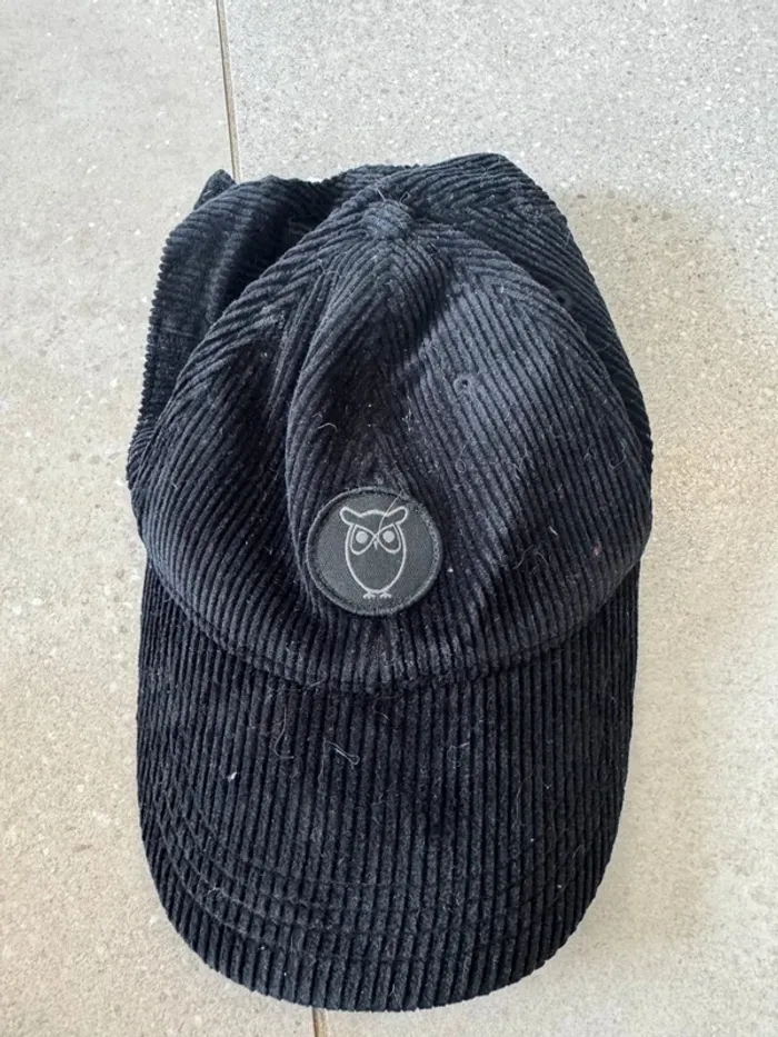 Casquette noire Knowledge cotton Apparel, très bon état, taille unique