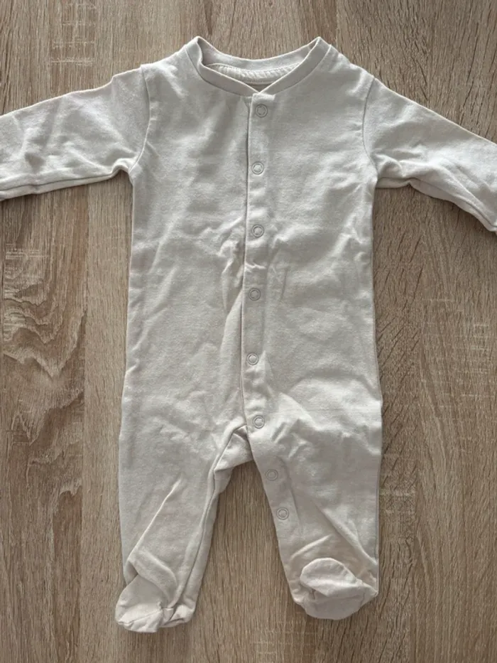 Combinaison - Taille 0 mois