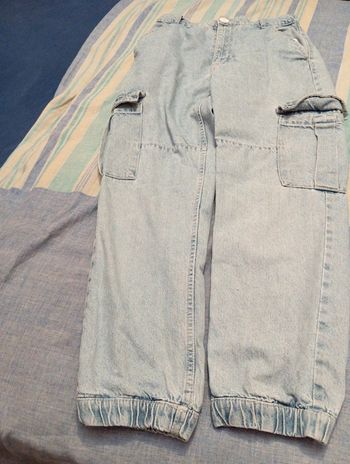 Jean Bershka cargo comme Neuf taille 36