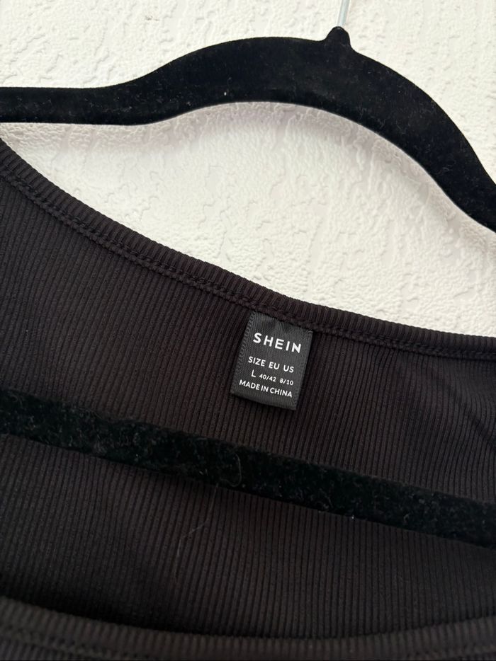 Haut SHEIN taille L - photo numéro 2